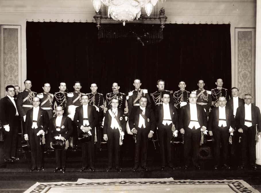 El presidente Augusto B. Leguía y su Gabinete Ministerial en Palacio de Gobierno, 1924.